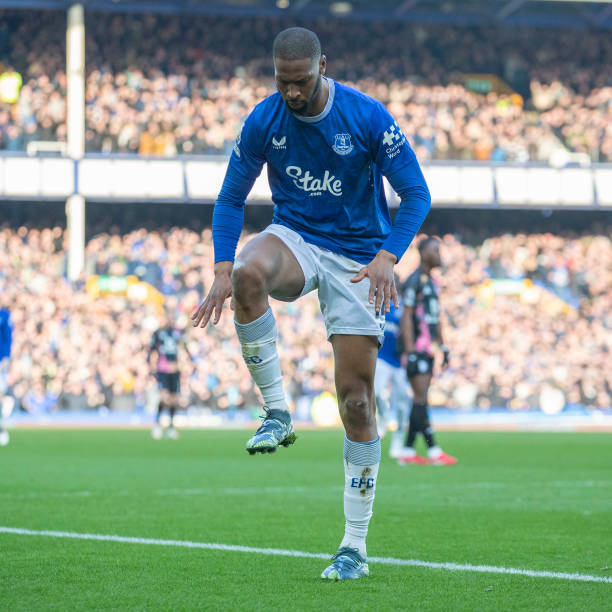 佩德里与尼 佩德里与尼